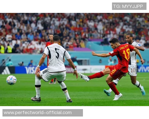 世界杯波尔图与巴黎圣日耳曼战平精彩瞬间解析与数据分析