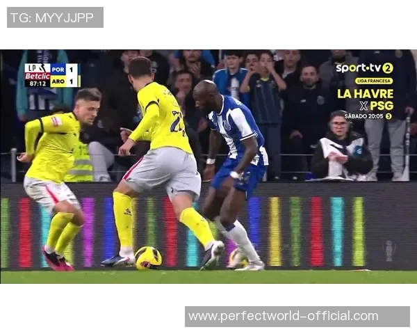 波尔图大胜本菲卡帽子戏法引发争议判罚全场沸腾